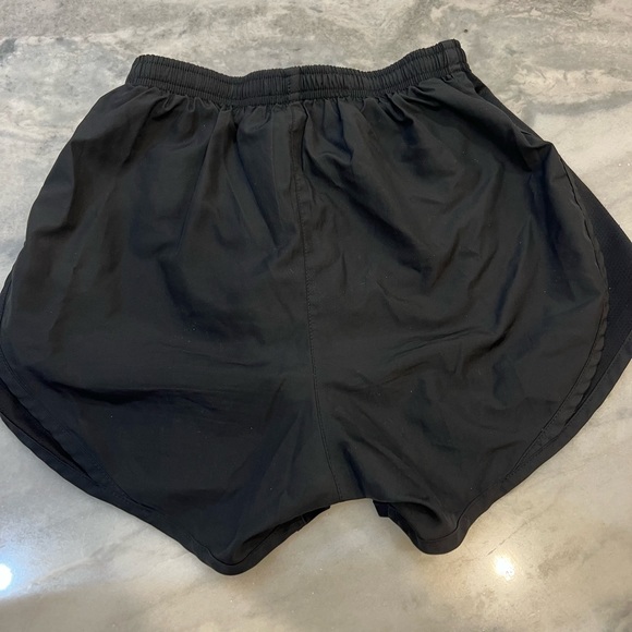 Nike dri-fit shorts - Picture 3 of 3